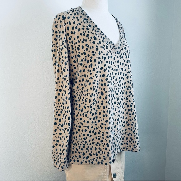 Croft & Barrow Animal Print V-Neck Sweater/Blouse - Picture 6 of 7